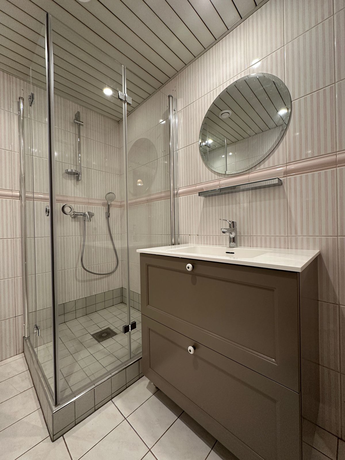 Dushinurga remont Tartus: kiire värskendusremont