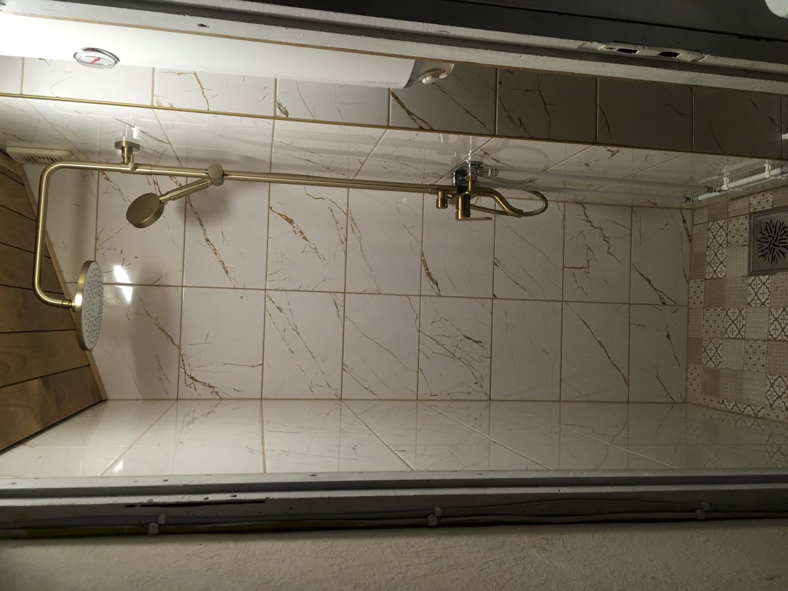 Dushiruumi remont Tartus: õdus pööningu dushiruum